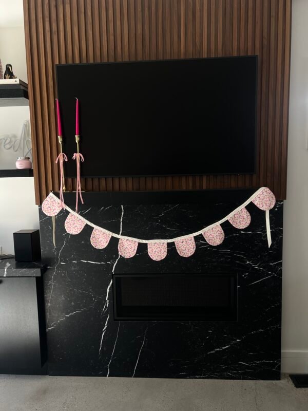 IMG_4868 Bright Floral Scalloped Indoor/Outdoor Garland